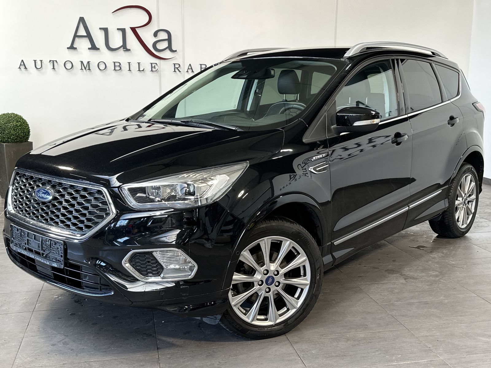Fahrzeugabbildung Ford Kuga 1.5 EB Vignale Aut. NAV+XEN+ACC+KAM+AHK+2Hd