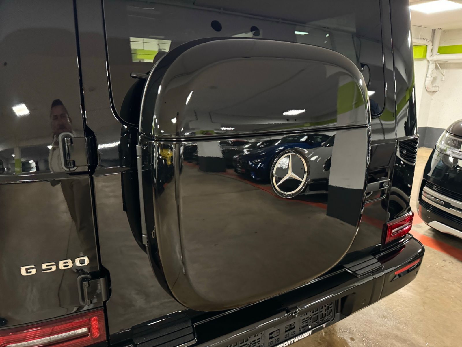 Fahrzeugabbildung Mercedes-Benz G 580 EQ EDITION1 CARBON A22 NIGHTPACK TV25 FULL