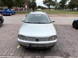 Volkswagen Golf 4 2.0 - Volkswagen Golf aus 2001: 2.0