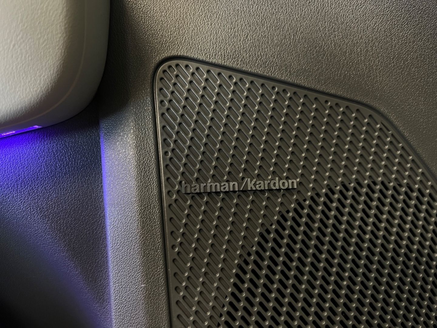 Fahrzeugabbildung Kia EV3 GT Line, Harman Kardon, Sitzlüftung, LED, Me