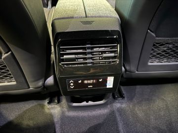 Peugeot 5008 Hybrid 145 GT Exclusive AHK7-Sitze360 Kam
