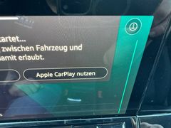 Fahrzeugabbildung Volkswagen Golf VIII Variant Life 2,0 TDI Navi Sitzh ACC