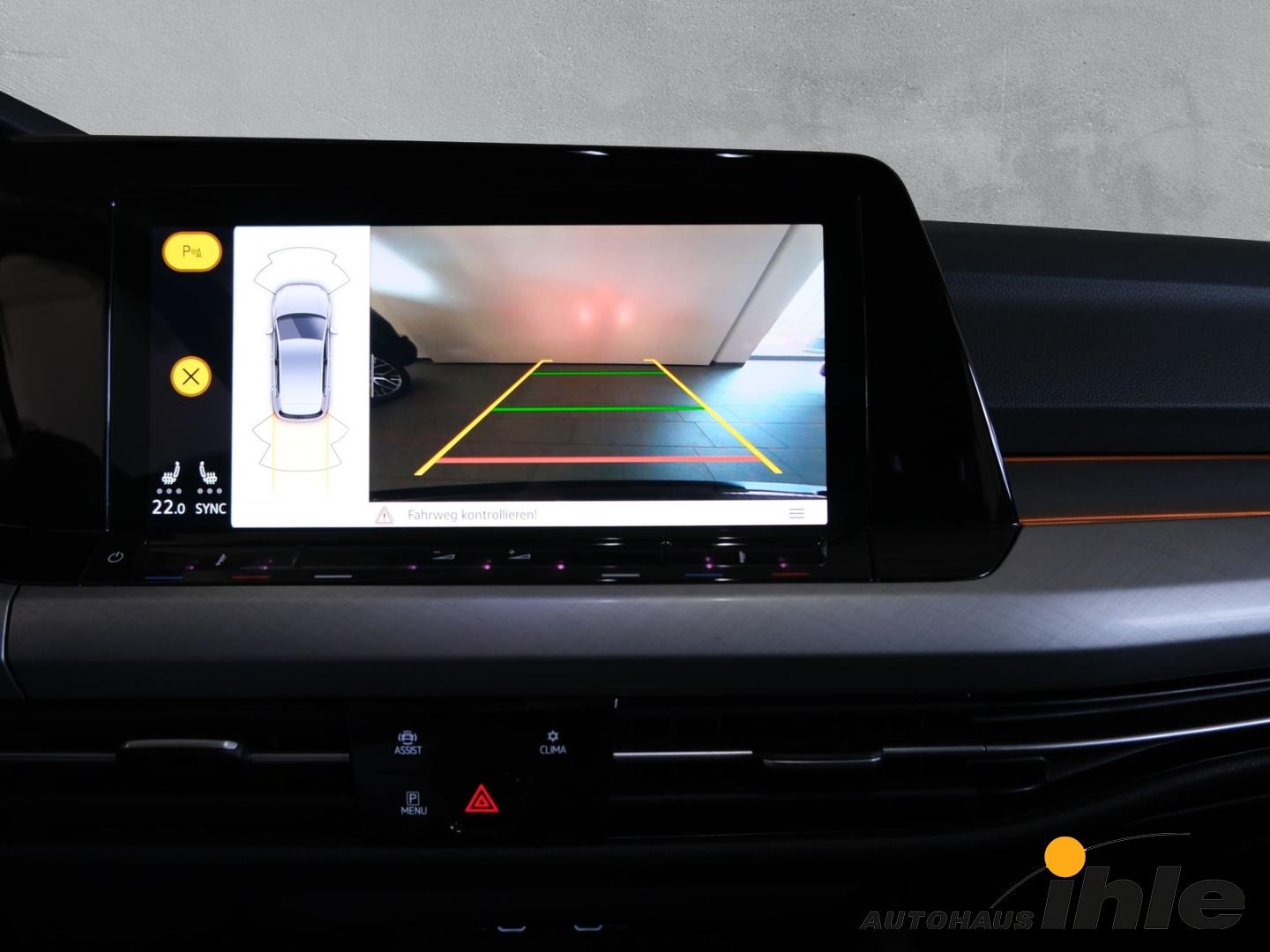 Volkswagen Golf VIII 1,5 eTSI DSG IQ-LIGHT+NAVI+R-FAHRKAMER, миниатюра 9