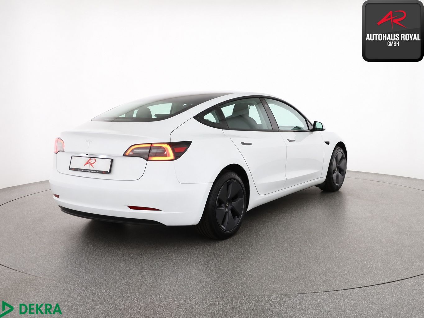 Tesla Model 3 RWD PANO KEYLESS ACC KAMERA WÄRMEPUMPE foto 5