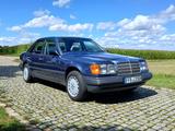 Mercedes-Benz Mercedes Benz W124 230 E ( Mopf 0 ) - Mercedes-Benz W124 aus dem Jahr 1987