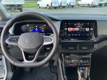 Volkswagen T-Cross 1.0 TSI DSG Life RFK LED SHZ Klima