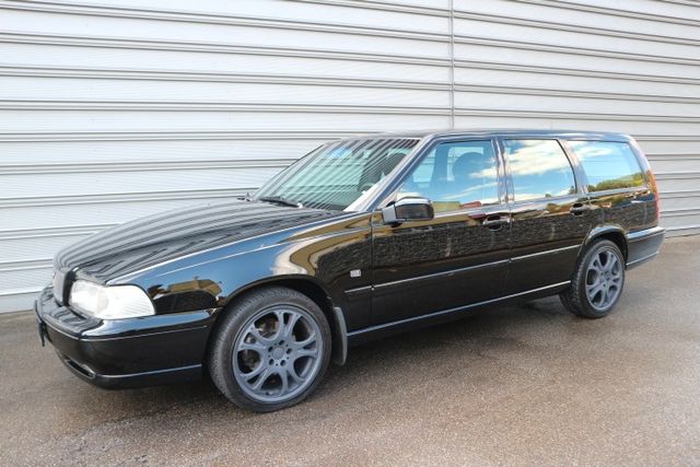 Volvo V70 2.5 TDI original 30.900 KM aus 1. Hand!