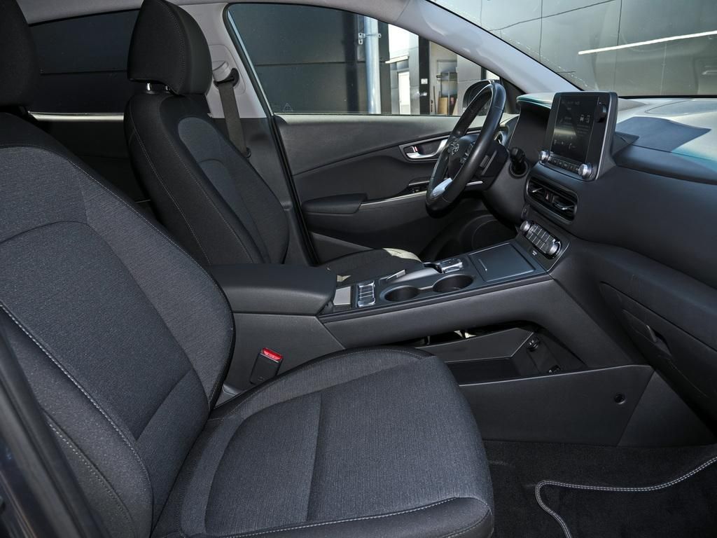 Fahrzeugabbildung Hyundai KONA TREND ELEKTRO 2WD KAMERA LED SPUR PDC TEMPO