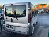 Renault Trafic 1,9 dCi 101 PS Passenger 9-Sitzer KLIMA - Renault aus 2004