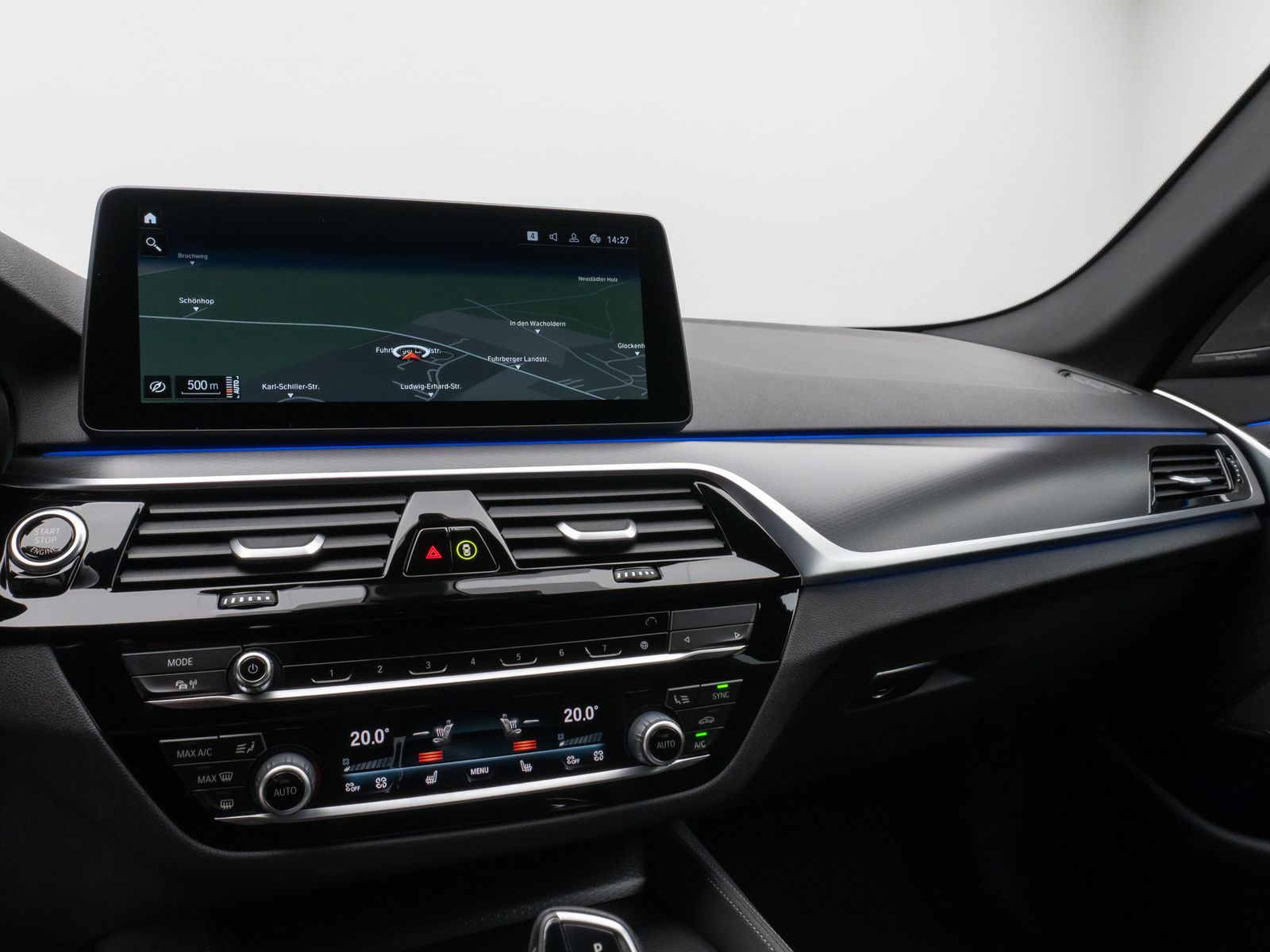 Fahrzeugabbildung BMW 530d xD M Sport Kamera HUD DAB H/K Komfort Alarm
