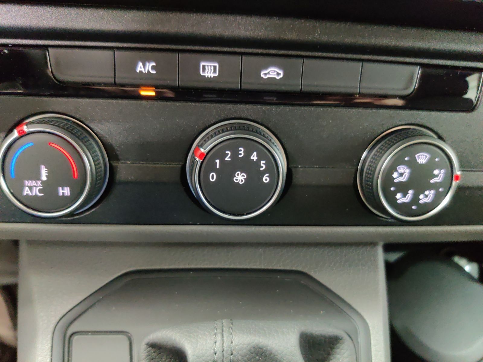 Volkswagen T6 Kombi - Bild 20