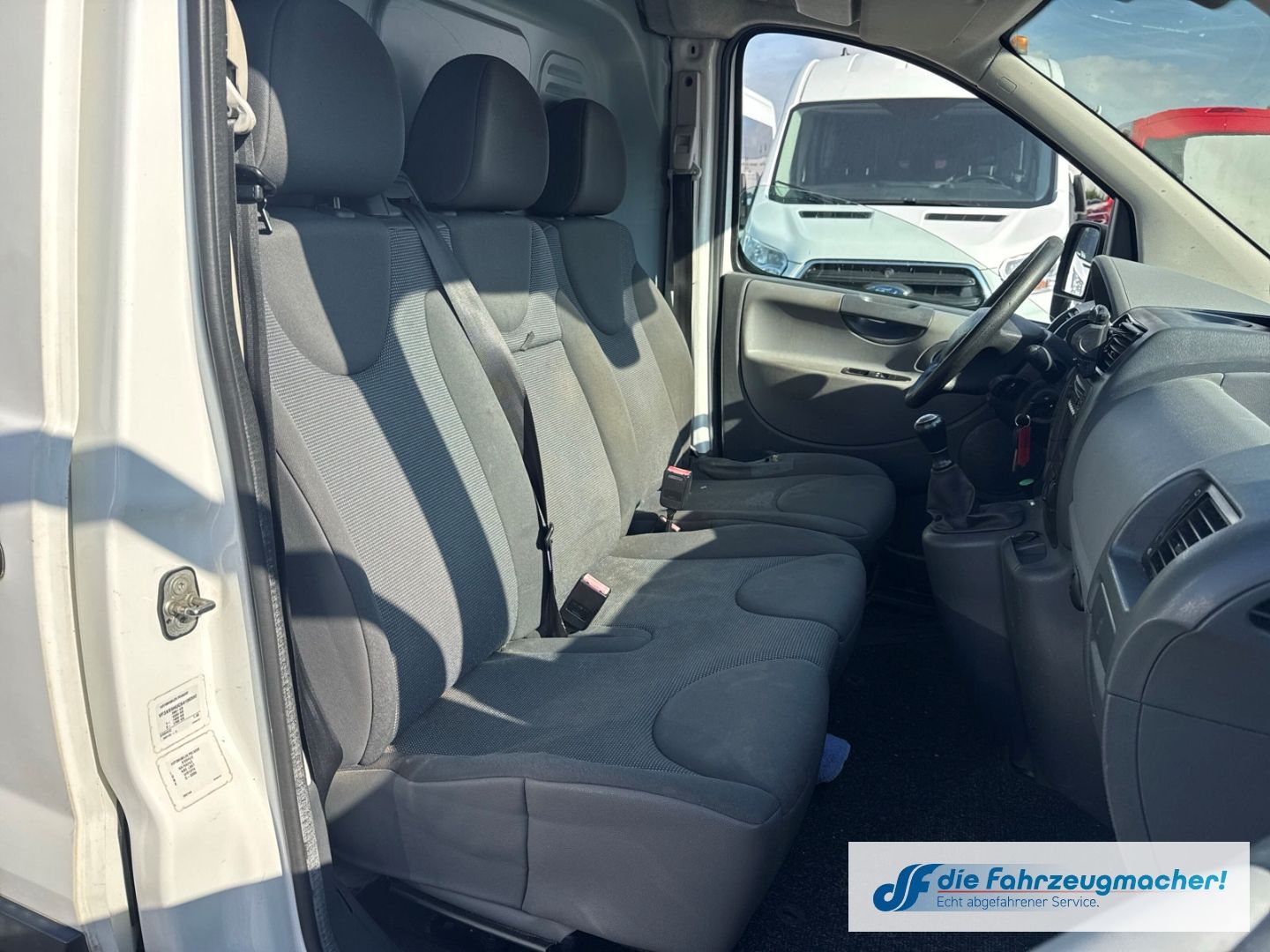 Fahrzeugabbildung Peugeot Expert Kasten L1H1 1.6 HDi Multif.Lenkrad CD *EX