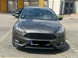 Ford Focus 1,0 EcoBoost 92kW ST-Line Black Auto S... - Ford Focus: ST Line Black