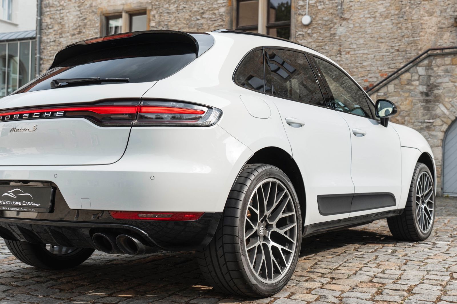 Fahrzeugabbildung Porsche Macan S BOSE LED KAM CHRONO PANO CARPLAY