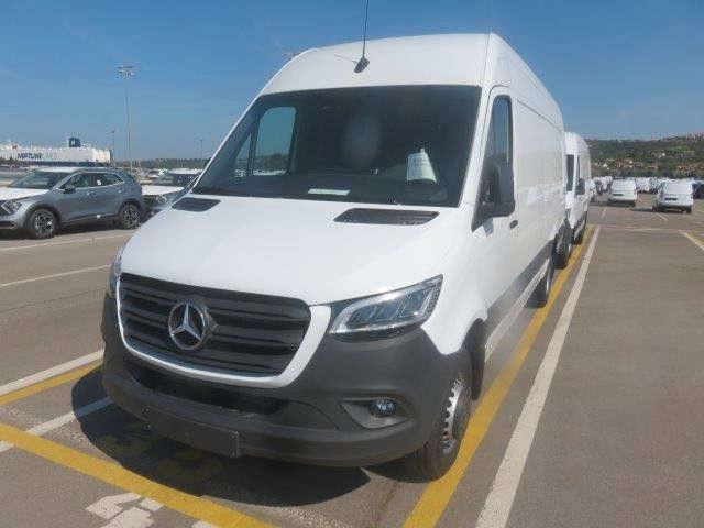 Mercedes-Benz Sprinter 10x | Kasten | 519 CDI | RWD | MBUX