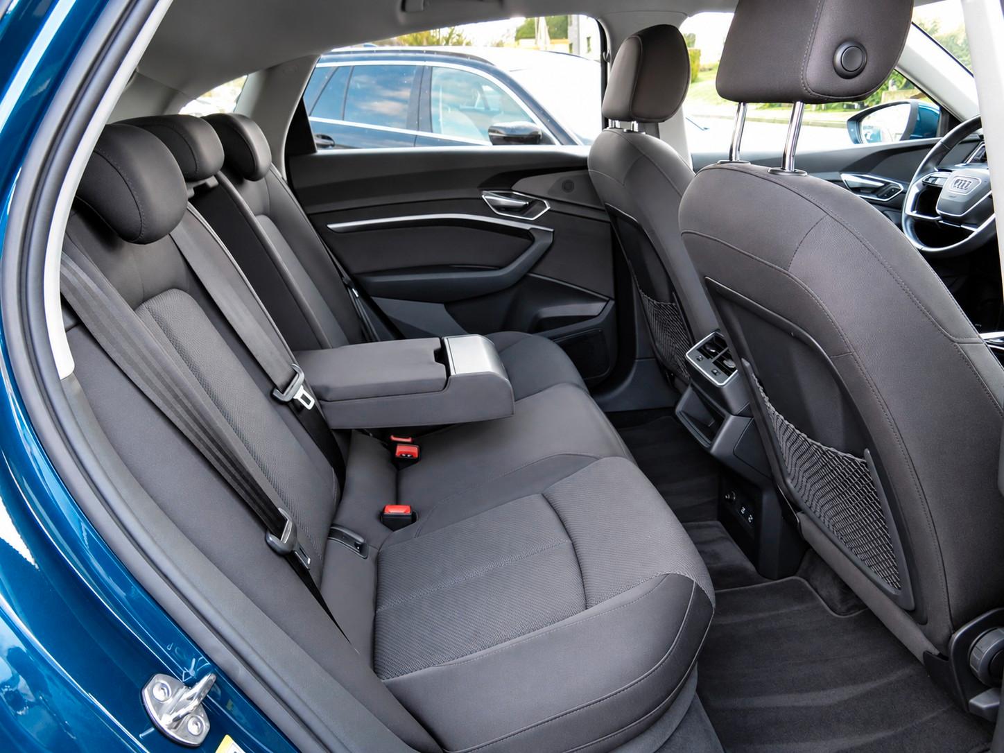 AUDI E-TRON - SPORTBACK 50 - 313 CV - BVA - ATTELAGE - ENTRETIEN AUDI