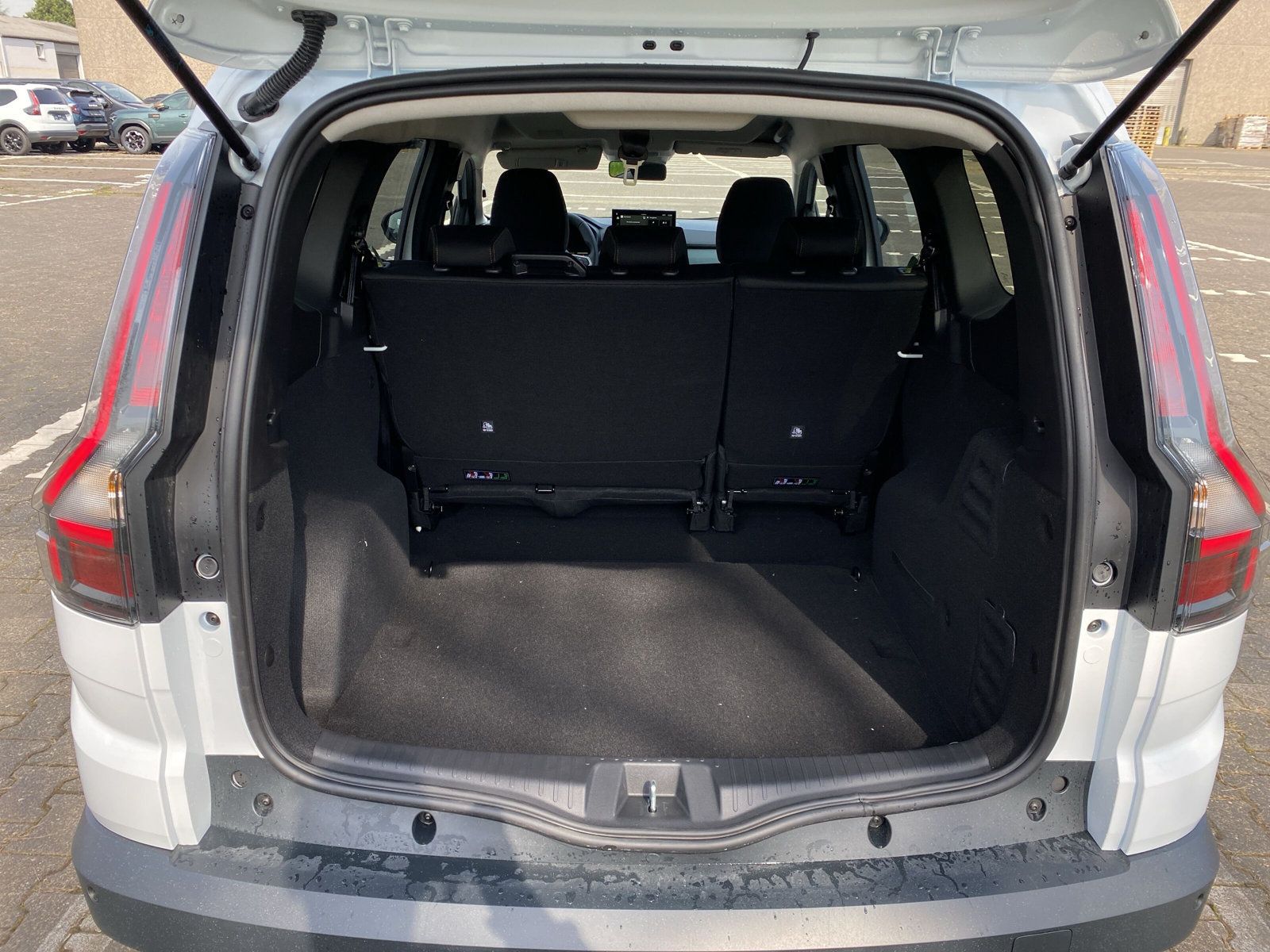 Dacia Jogger - Bild 8