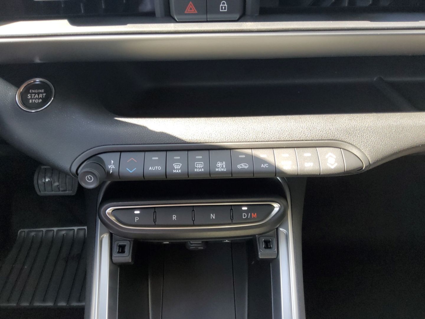 Fahrzeugabbildung Jeep Avenger Altitude Mildhybrid Allwetter, SHZ, Keyl