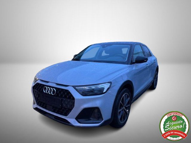 Audi AUDI A1 citycarver 25 TFSI Admired