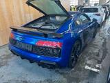 Audi R8 Coupe V10 Performance*KERAMIK*CARBON*B&O* - Audi: V10