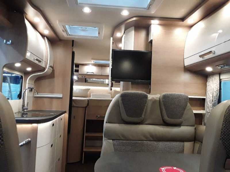 Fahrzeugabbildung Carthago c-tourer T143 LE Sprinter 417 DISTR 24"TV 3xBett