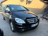 Mercedes-Benz B 200 CDI - Mercedes-Benz B 200 Gebrauchtwagen in Karlsruhe