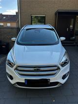 Ford Kuga 1,5 EcoBoost 2x4 110kW SYNC Edition SYN... - Ford Kuga: Sync Edition