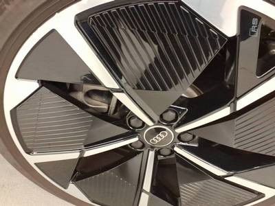 Q4 e-tron 45 QUATT S LINE MATRIX+AR HUD+PANO+AHK