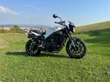 Triumph Speed Triple 1050 - Angebote entsprechen deinen Suchkriterien