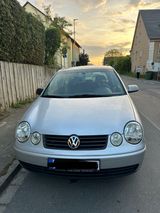 Volkswagen VW Polo 1.2 - Volkswagen Polo aus 2004 mit Benzin-Antrieb: Kleinwagen, Klimaanlage, 1.2