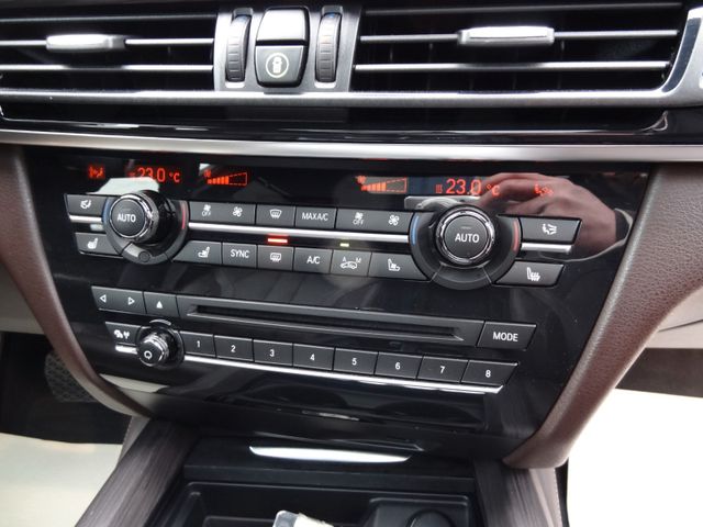Fahrzeugabbildung BMW X5 M50/M-Sport/2.Hd/B&O/Soft/HUD/Pano/AHK/360Kam