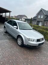 Audi A4 2.0 Benziner TÜV Neu! - Audi A4 aus 2002: 2.0