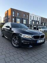 BMW 530i xDrive Touring A - M - Power Paket - BMW: M Power