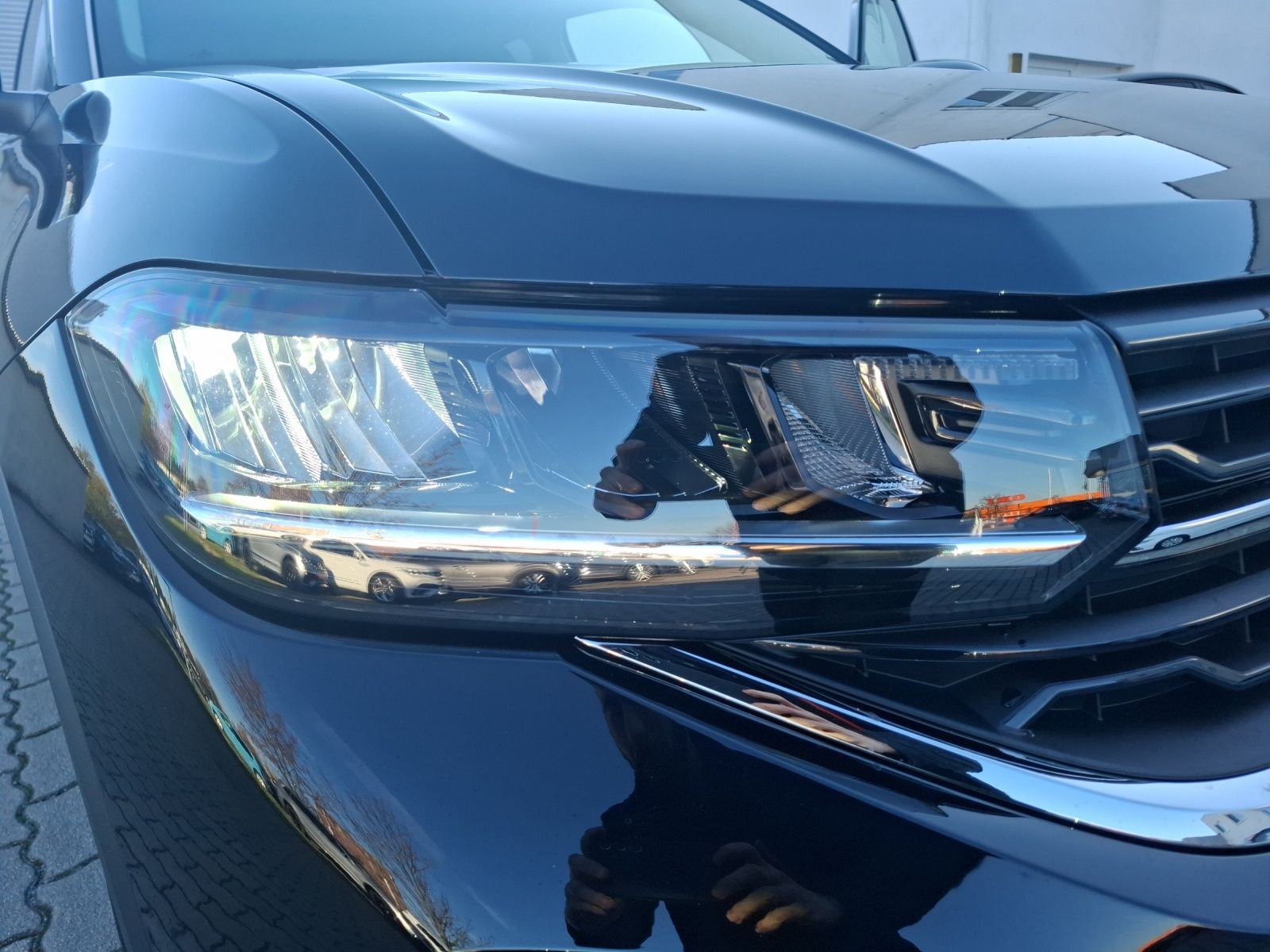Fahrzeugabbildung Volkswagen T-Cross TSI Energy DSG LED CarPlay AID ACC RFK S