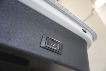 Audi A4 Allroad - 11