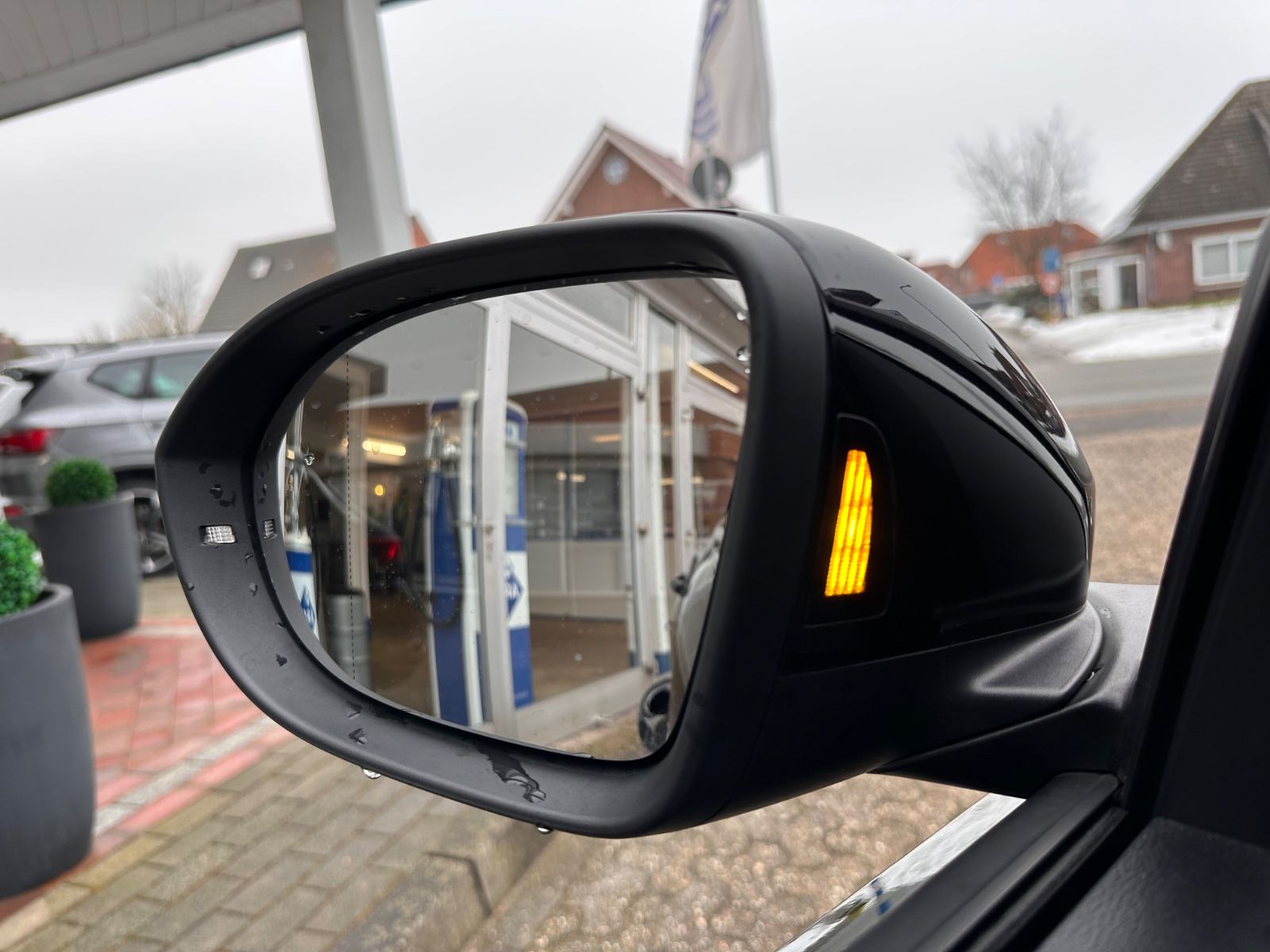 Fahrzeugabbildung Volkswagen T-Roc 1.5 TSI Style DSG AHK/ACC/LED/APP/SHZG/GJR