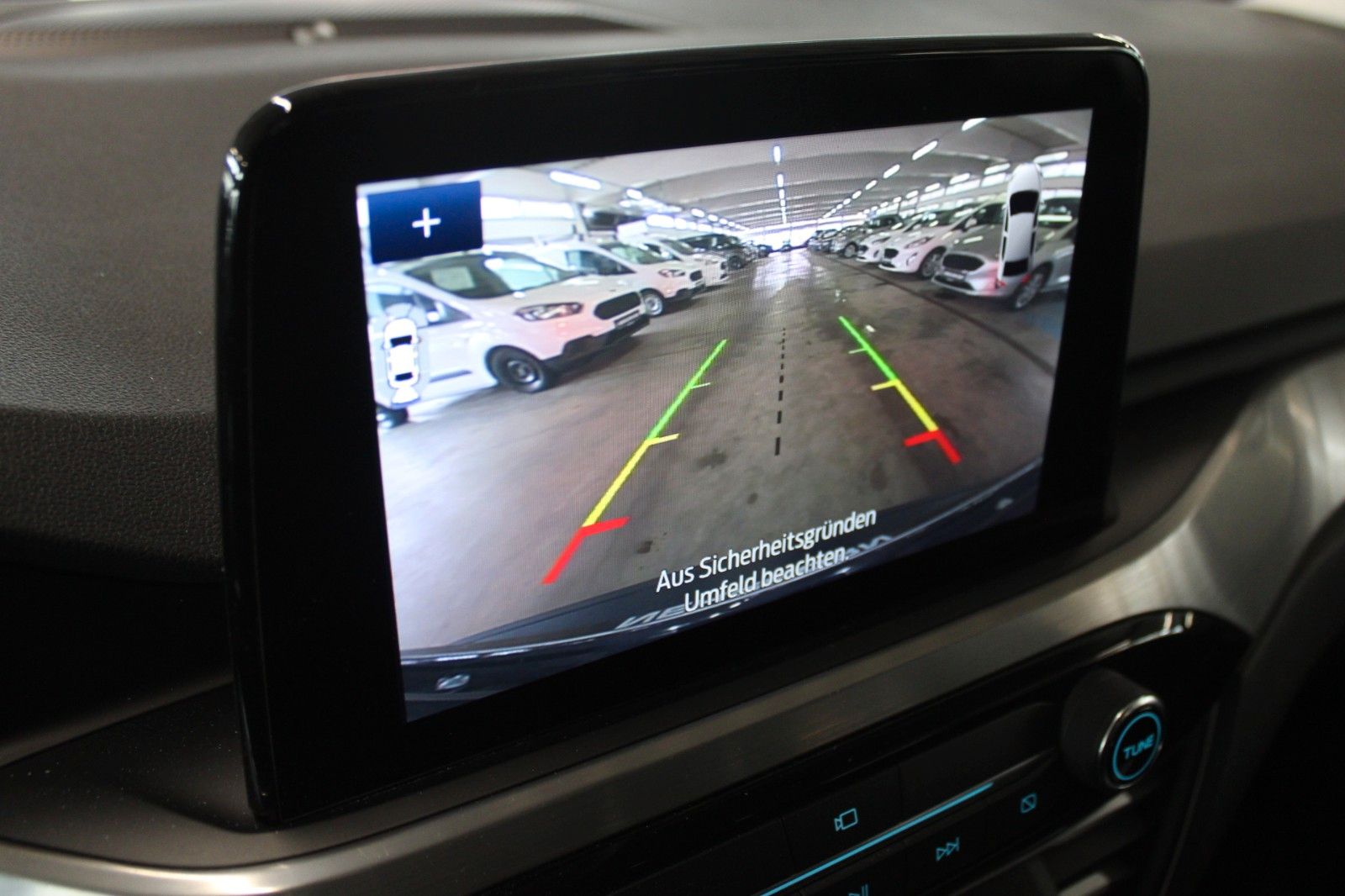 Fahrzeugabbildung Ford Kuga PHEV Titanium X ACC AHK HUD LED Cam WinterP