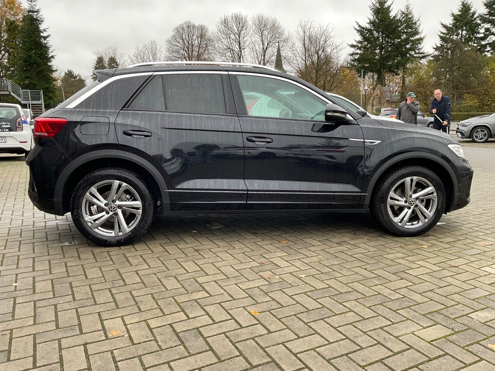 Fahrzeugabbildung Volkswagen T-Roc 1.5 TSI DSG R Line,AHK,ACC,Kamera,Navi