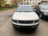 Volkswagen Vw Passat 3b Kombi 1.9tdi neuer tüv wenig ... - Volkswagen Passat aus 1999: TDI