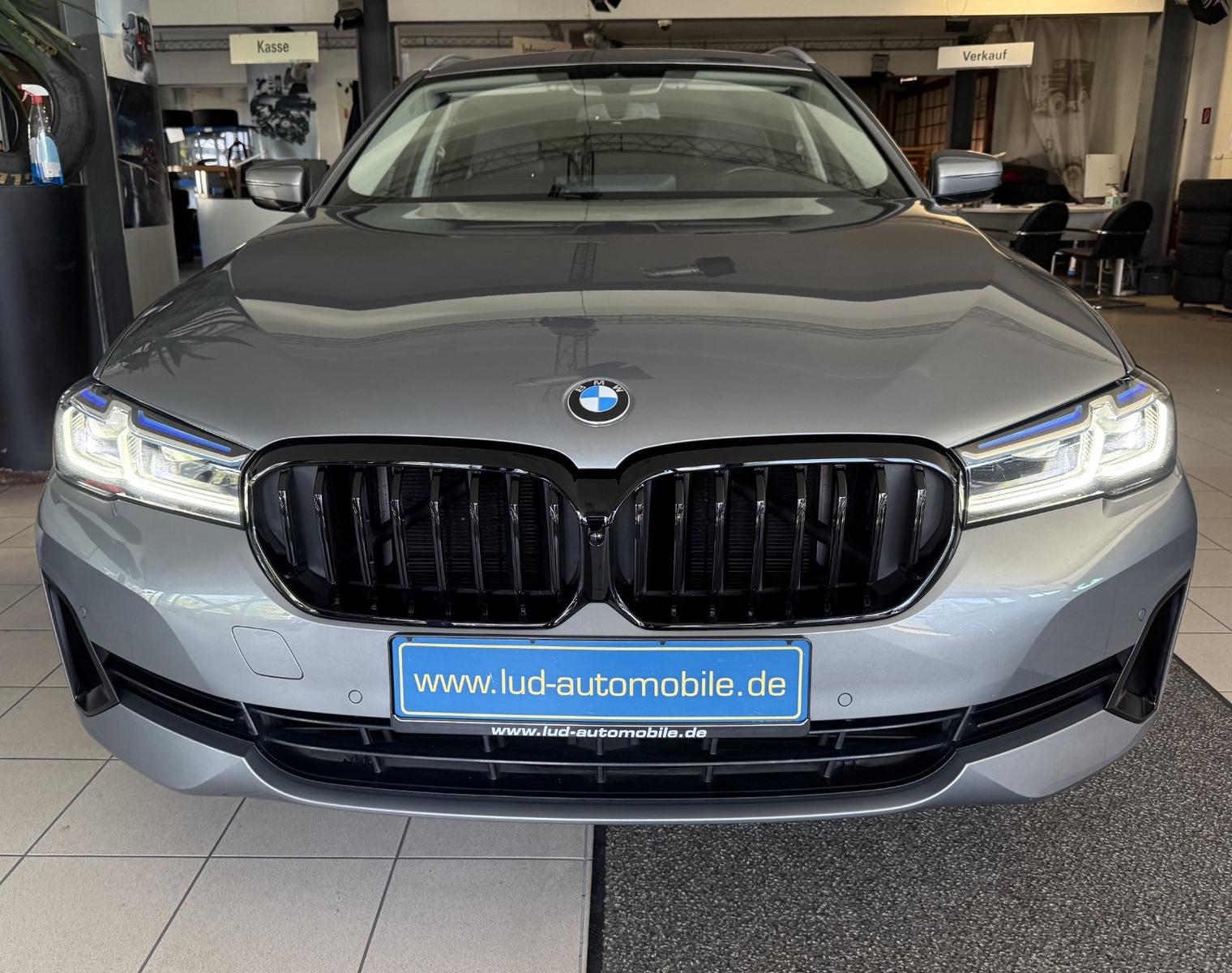 BMW 530 I Touring  Luxury Line LCI,Panoramadach,HUD,