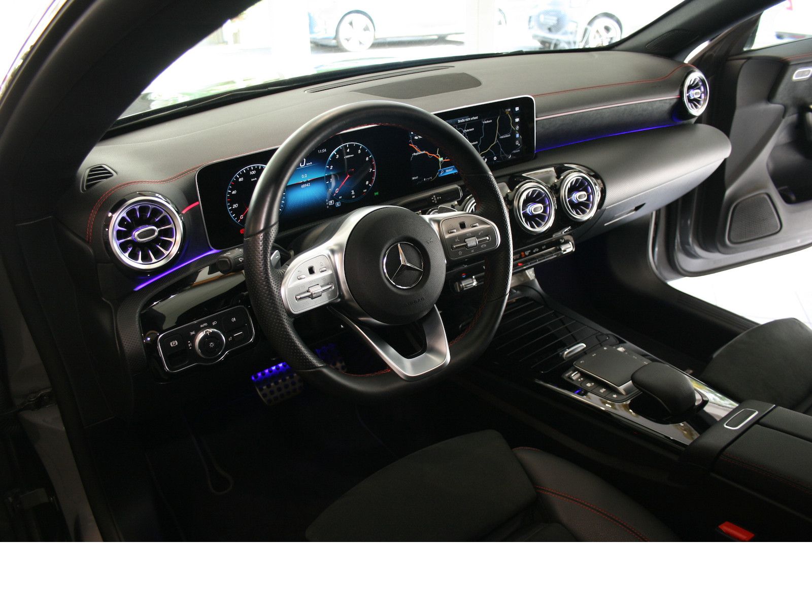 Fahrzeugabbildung Mercedes-Benz CLA 200 Shooting Brake AMG *MBUX*19 Zoll*Night*A