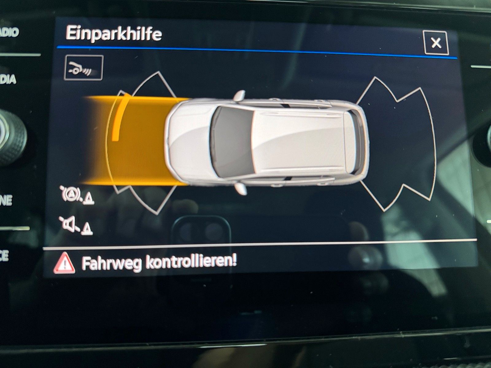 Fahrzeugabbildung Volkswagen T-Cross Life 1.0 TSI