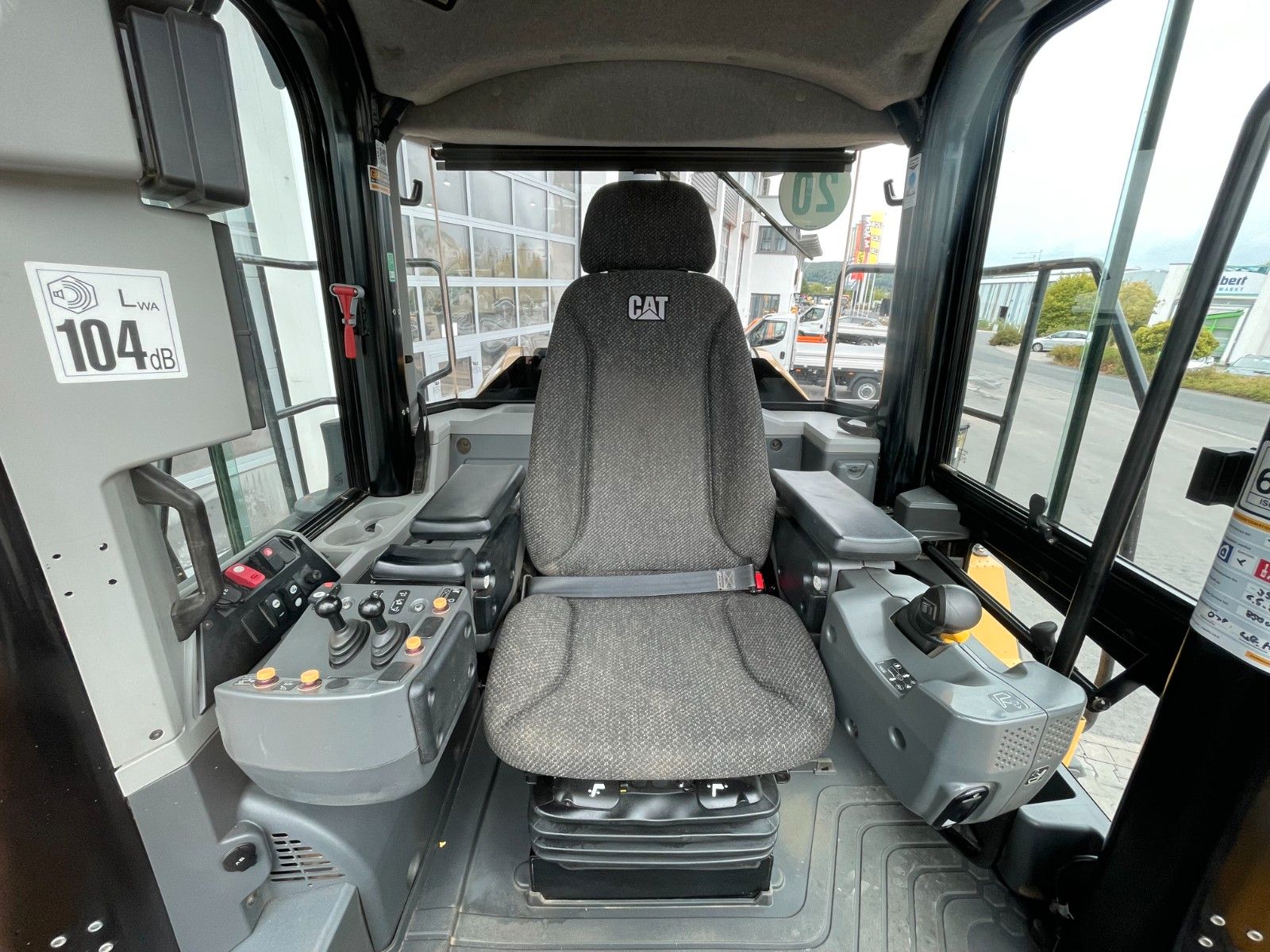 Fahrzeugabbildung CAT 962M / 8.035h / Schaufel