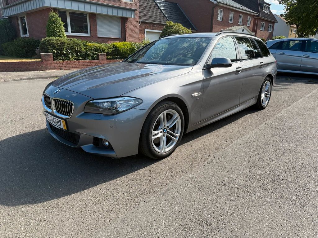Image of BMW 530