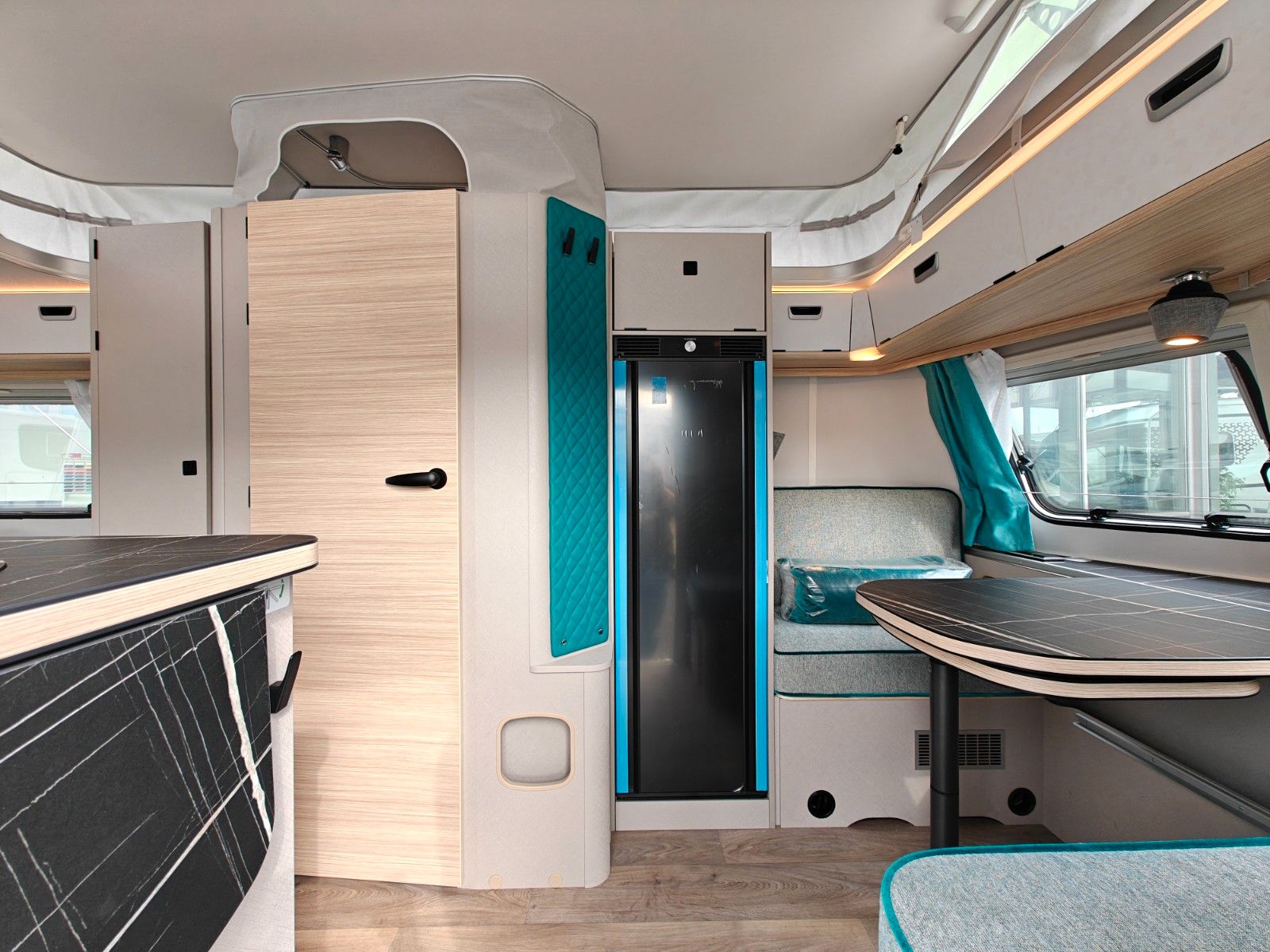 Fahrzeugabbildung HYMER / ERIBA / HYMERCAR Touring 642 Urban - JETZT 5.012€ SPAREN !