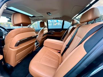 BMW 740 - 3