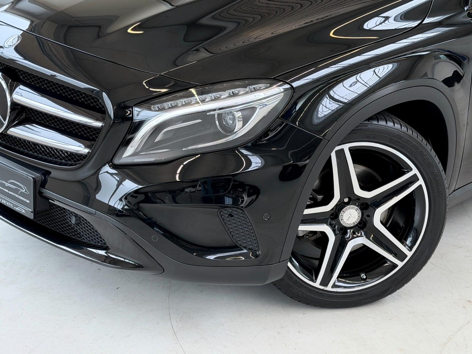 Mercedes-Benz GLA 250 4Matic*1.Hd*Exclusiv*Distronic*Kam*AMG