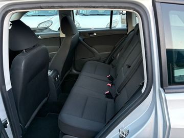Volkswagen Tiguan - 7