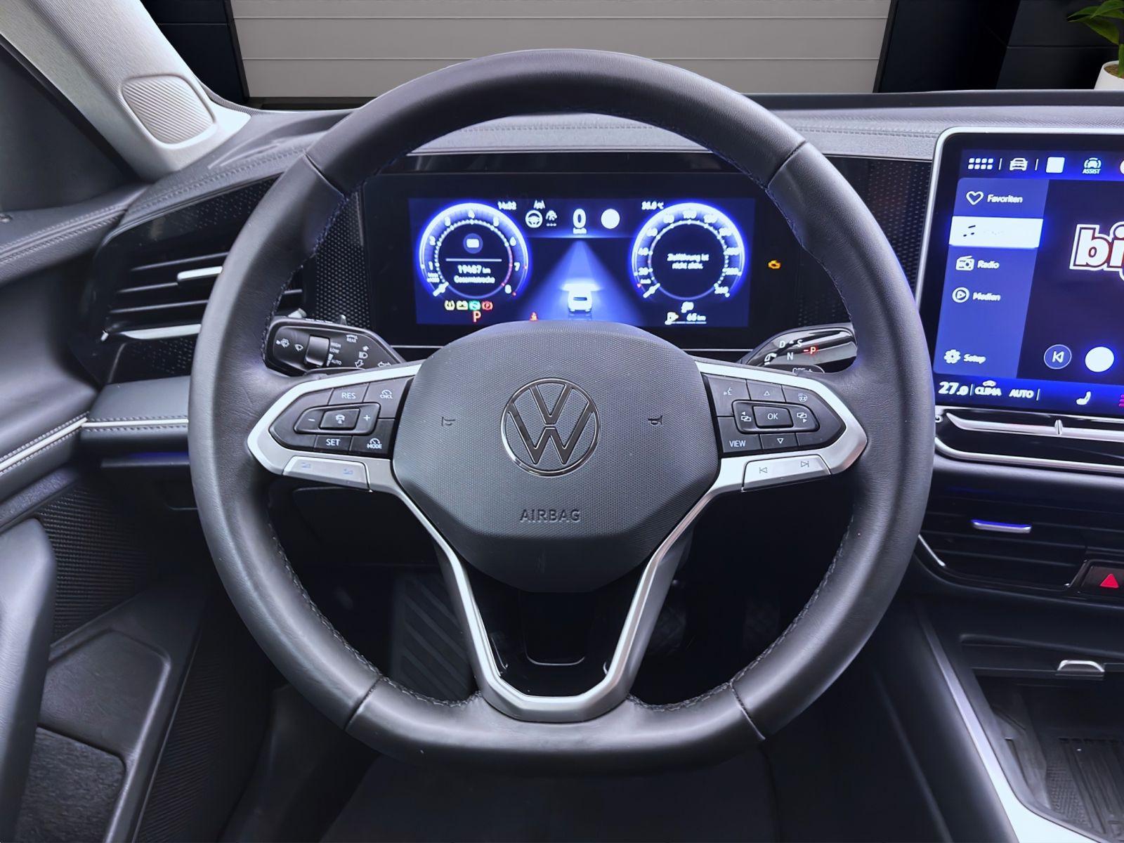 Volkswagen Passat Variant 1.5 eTSI DSG BUSINESS AHK NAVI KA