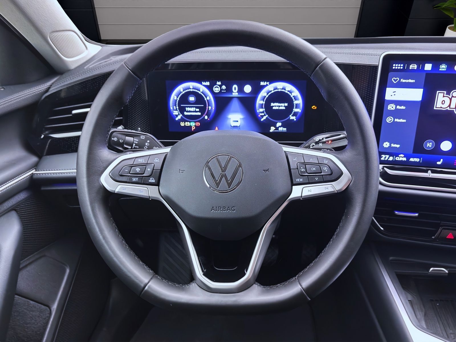 Volkswagen Passat Variant - Bild 12